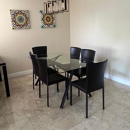 Renovated 2/2 Unit at Yacht Club/Aventura Appartement Buitenkant foto